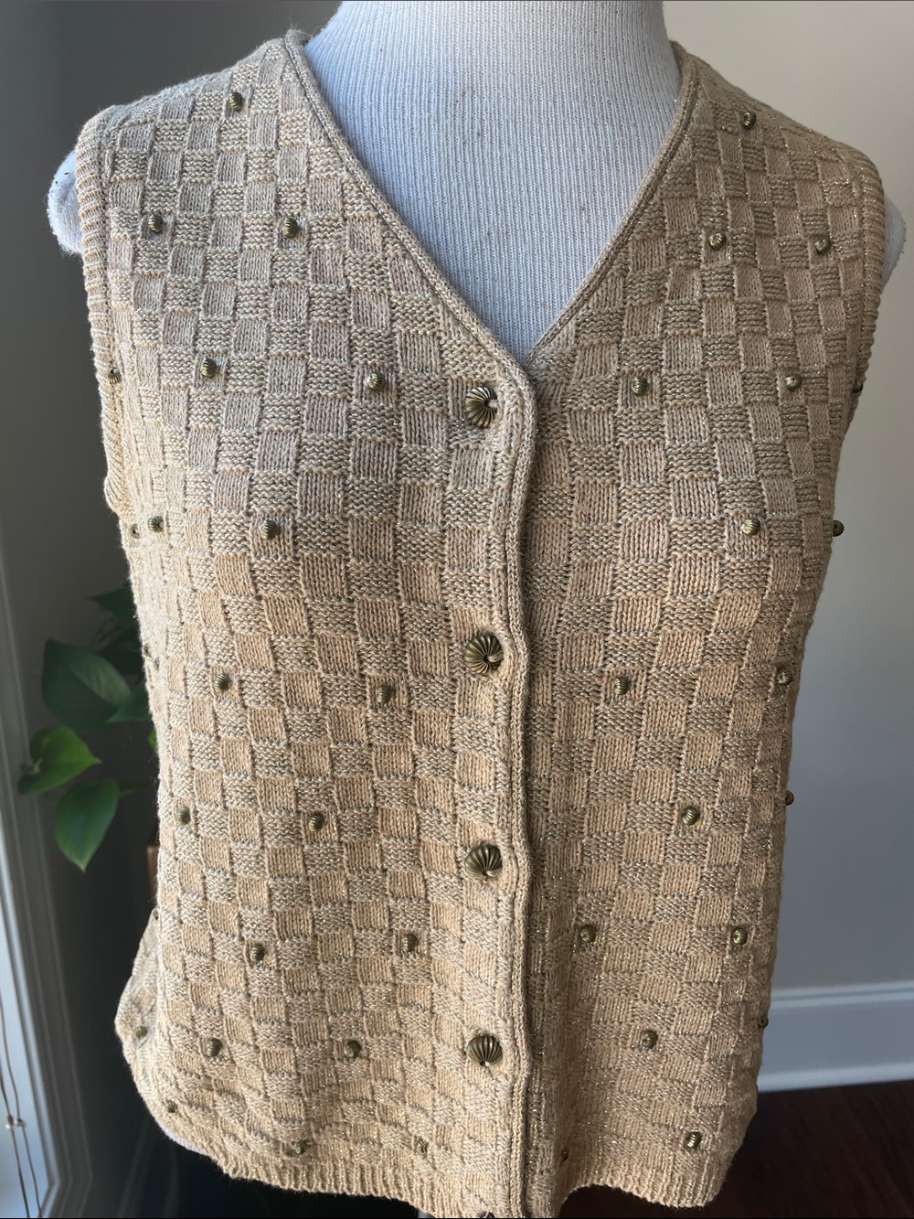 Beaded Light Beige Sleeveless Knit Cardigan Vest